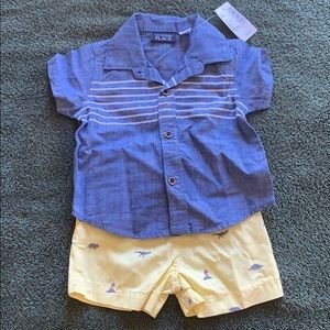 A Children’s Place 3-6 months 2 piece set